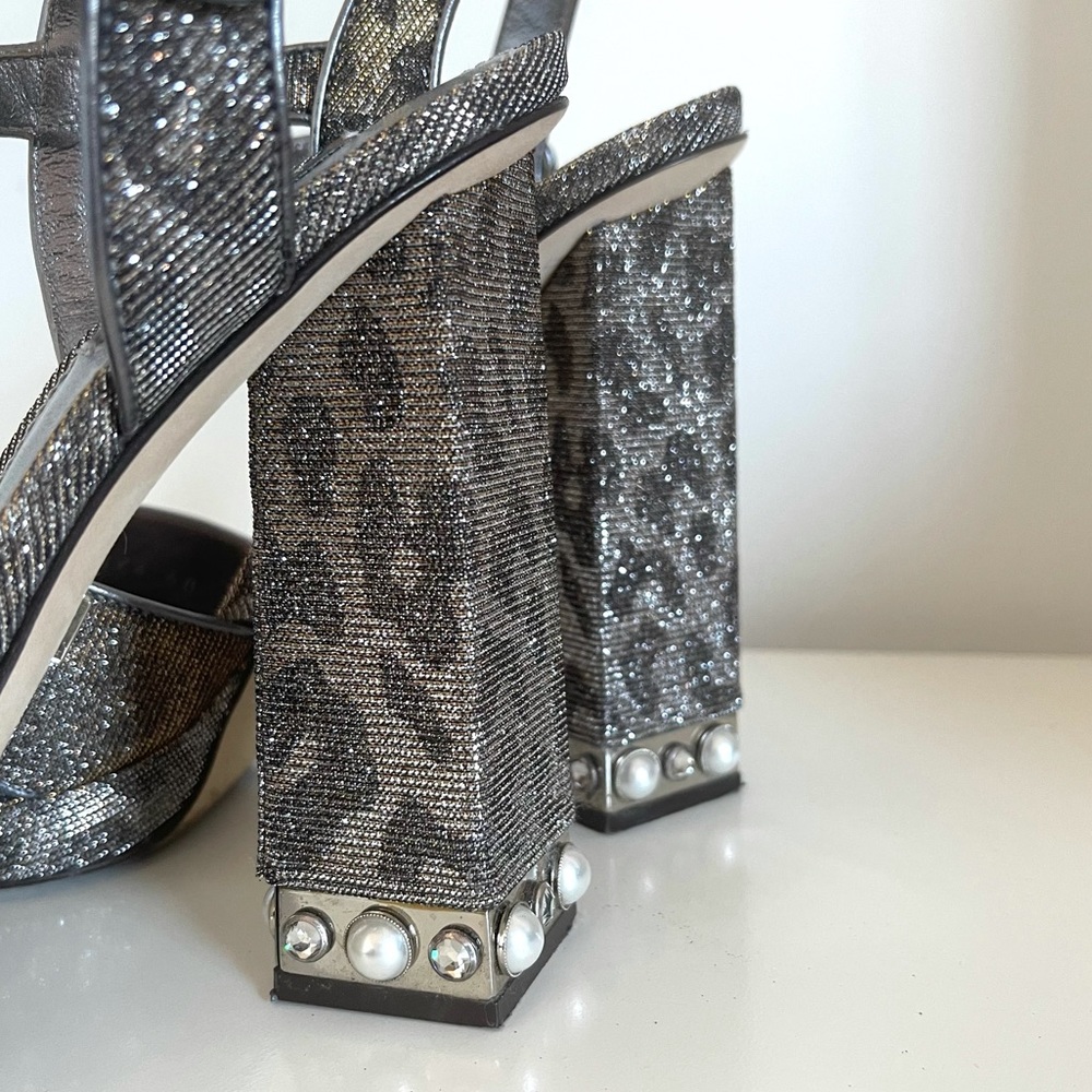 AUTHENTIC DOLCE & GABBANA ALTA MODA RUNWAY HEELS - Picture 10 of 17